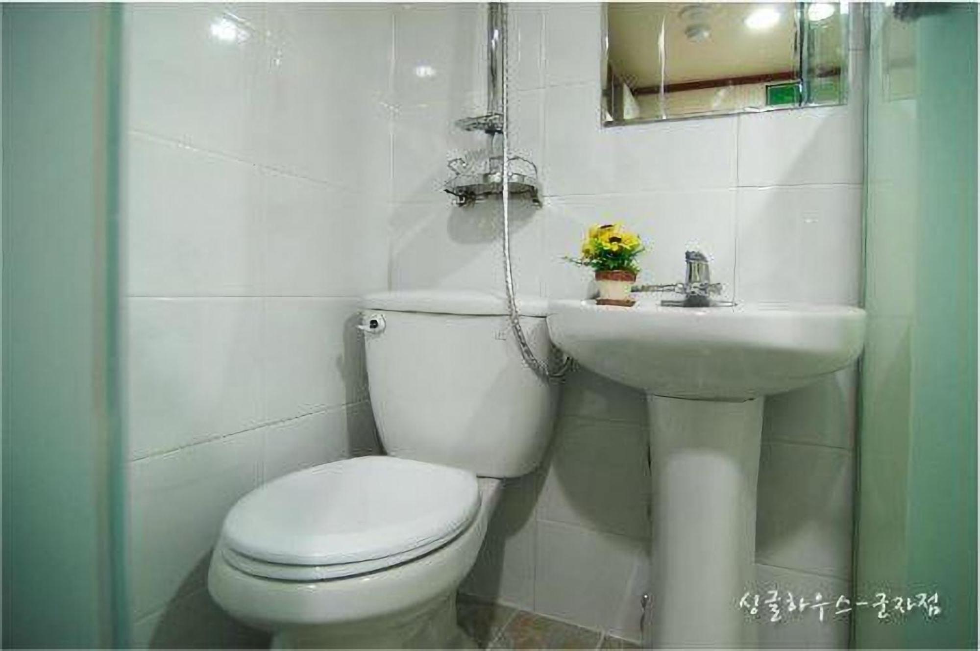 Single House Hotel Seoul Exterior photo